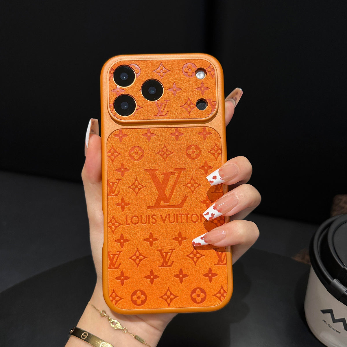Coque iPhone de luxe à motif en relief