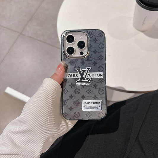 Luxusní černé pouzdro na iPhone