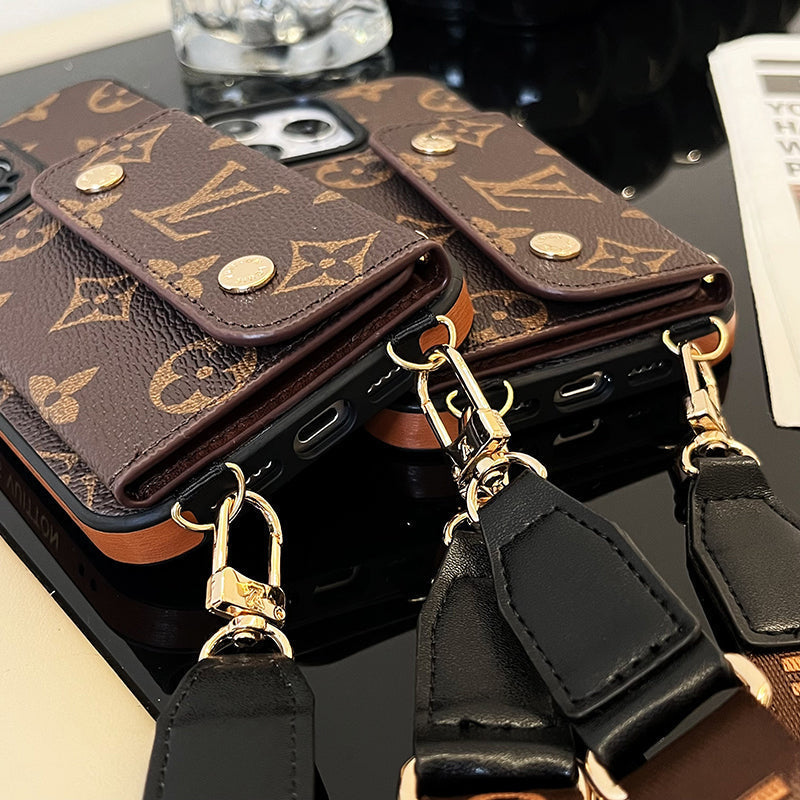 Étui pour iPhone avec chaîne de sac à cartes de luxe marron