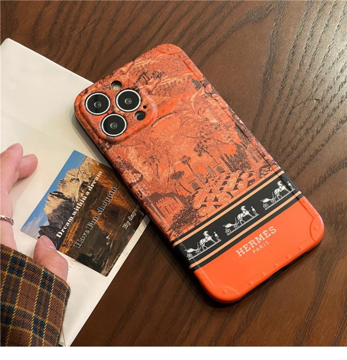 Klasické pouzdro na iPhone