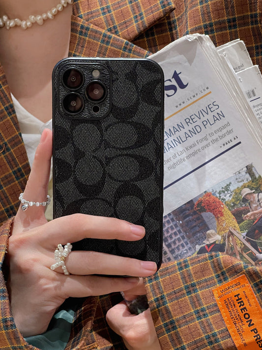 Capa clássica para iPhone preta -QB240402