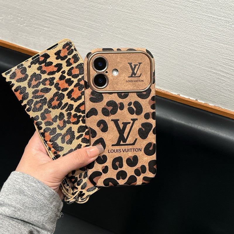 Capa luxuosa de couro marrom para iPhone em cor roxa