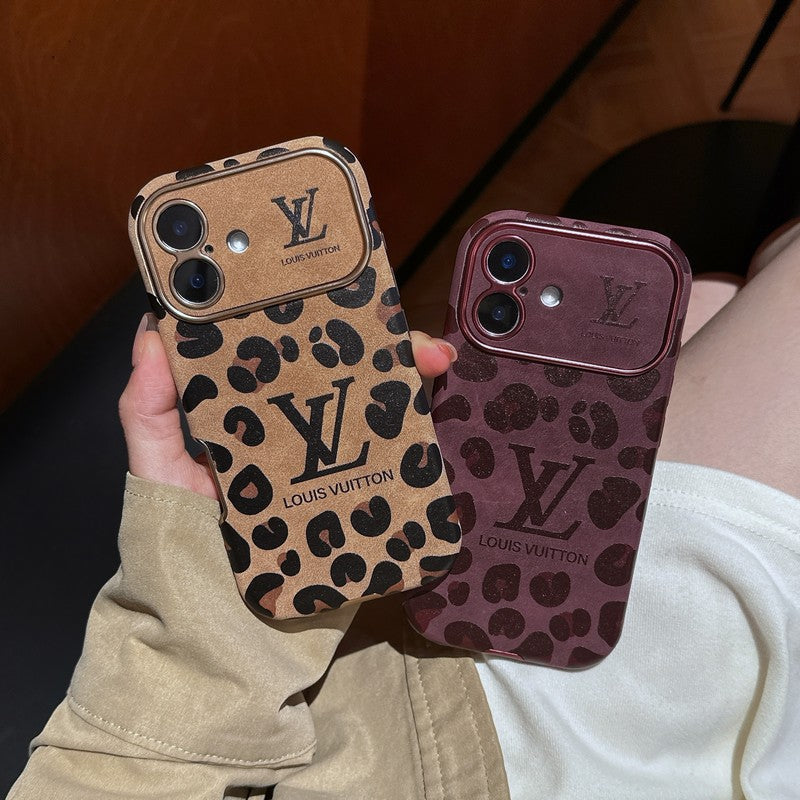 Capa luxuosa de couro marrom para iPhone em cor roxa
