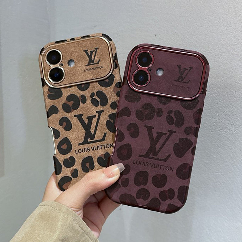 Capa luxuosa de couro marrom para iPhone em cor roxa