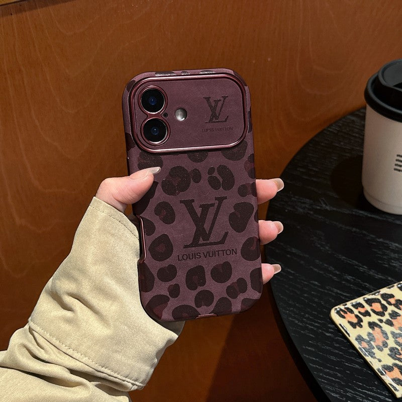 Capa luxuosa de couro marrom para iPhone em cor roxa