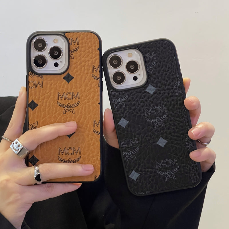 Pouzdro MCM iPhone žluté-MCK240603