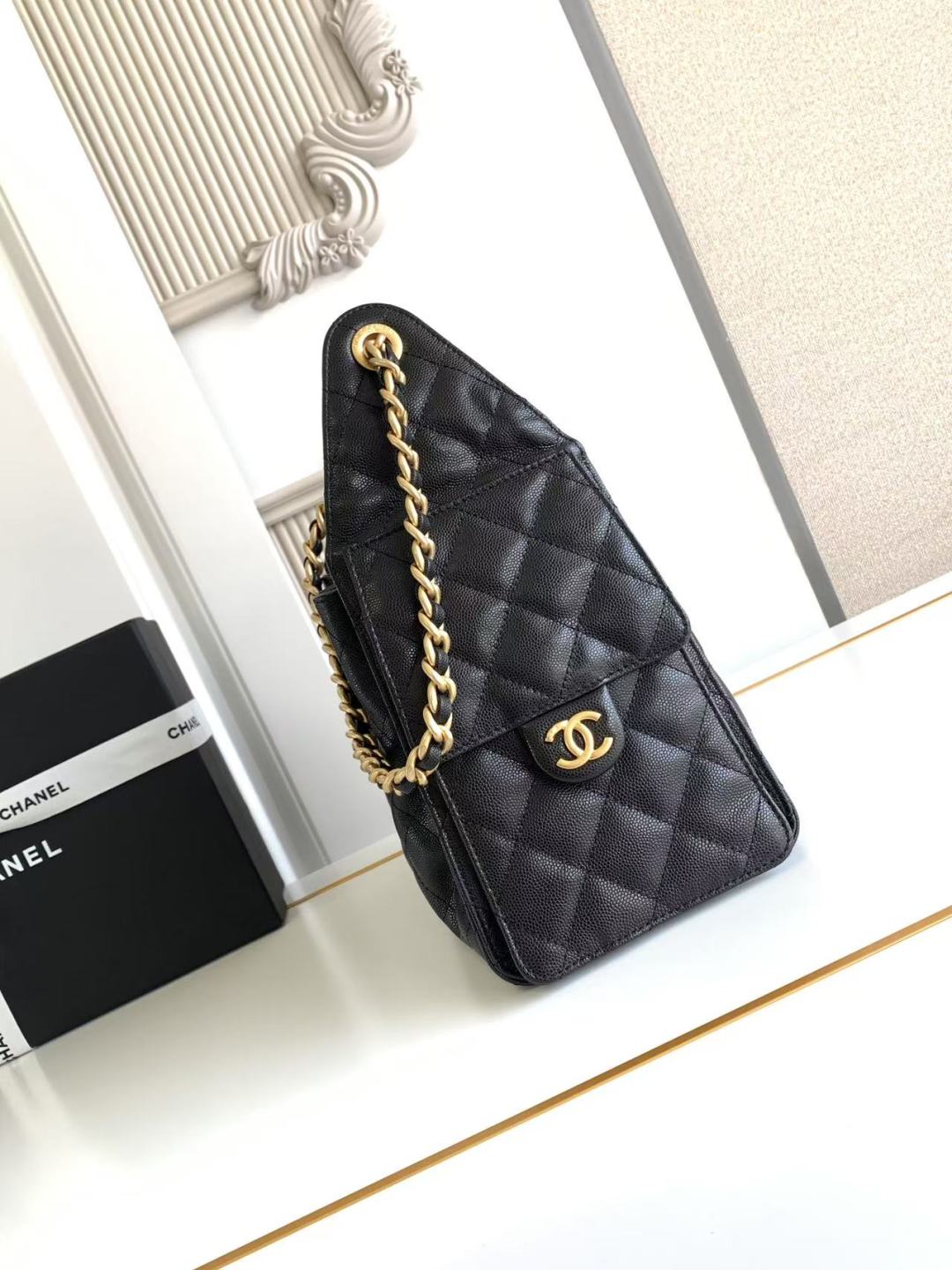 CL 25 Small Handbag Grained Calfskin & Gold-Tone Metal Bag