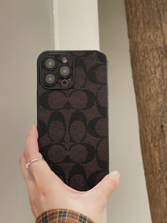 Capa clássica para iPhone marrom -QB240402