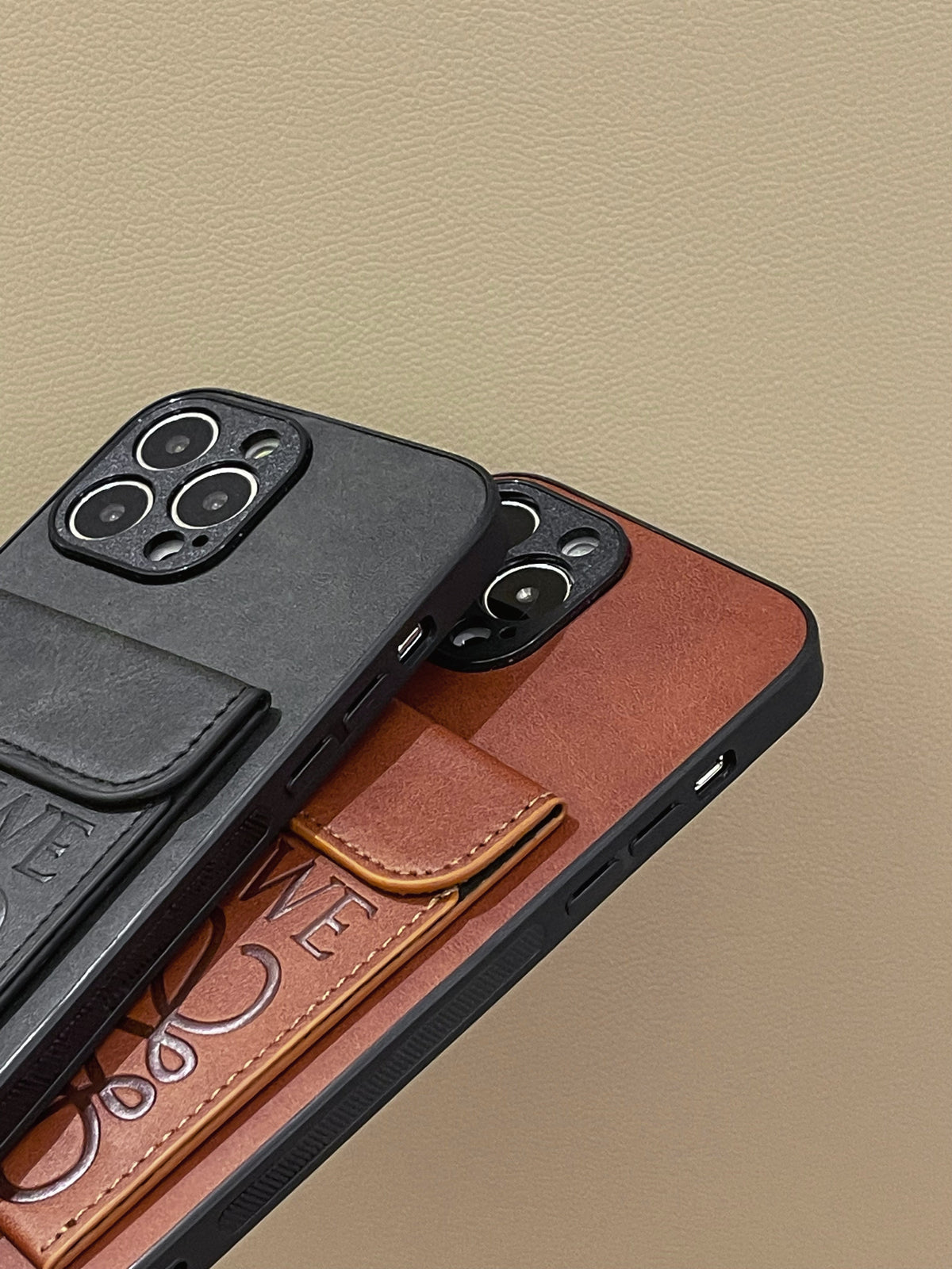 카드 홀더가 있는 고급 iPhone 케이스 Brown-LZP241448
