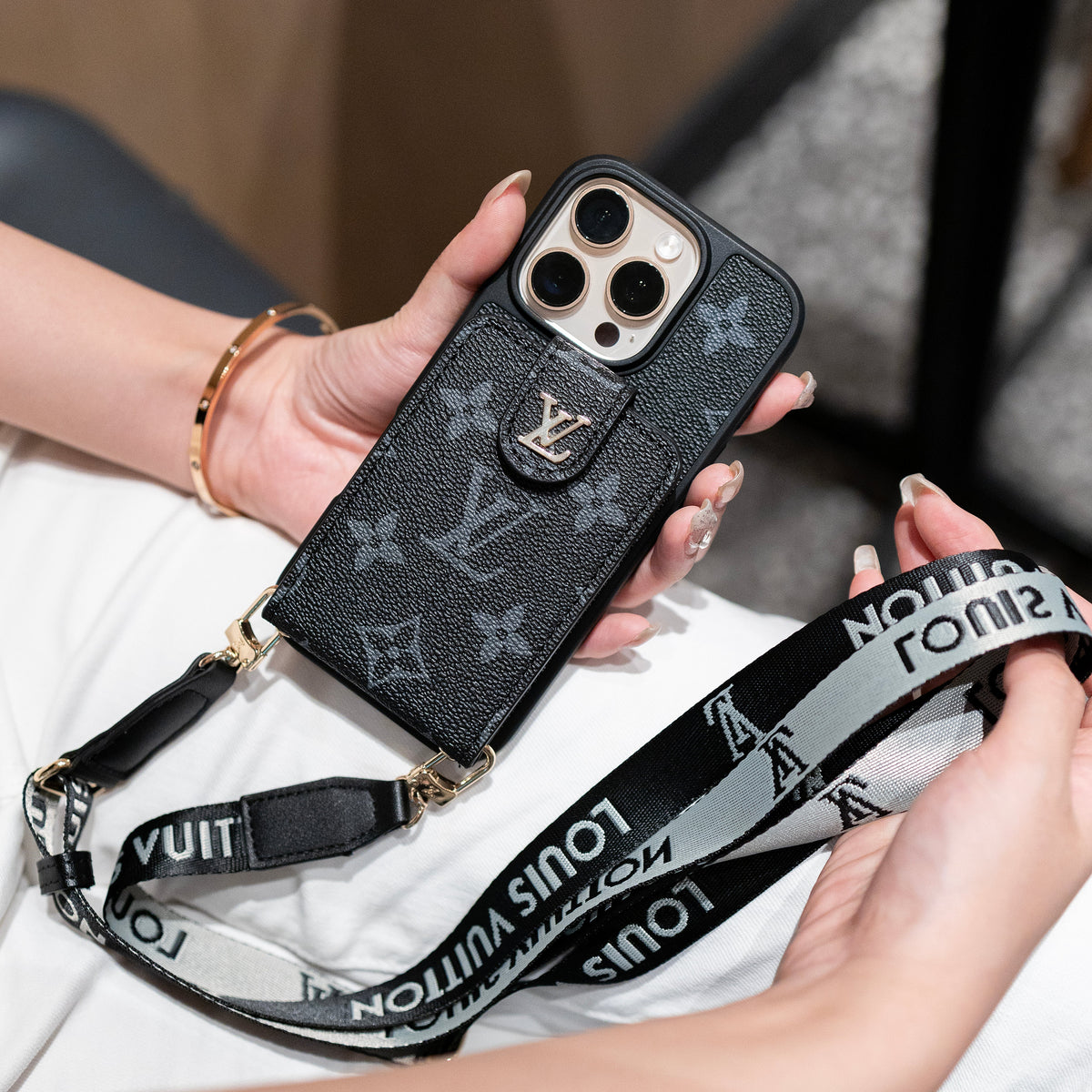 Capa luxuosa crossbody para iPhone com suporte para cartão & Alça