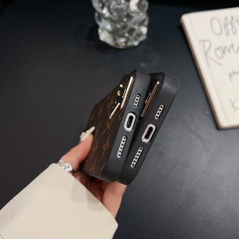 Luxuriöse iPhone-Hülle aus schwarzem Leder mit Logo