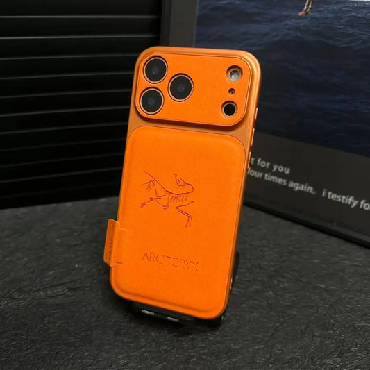 Luxusní venkovní obal na iPhone